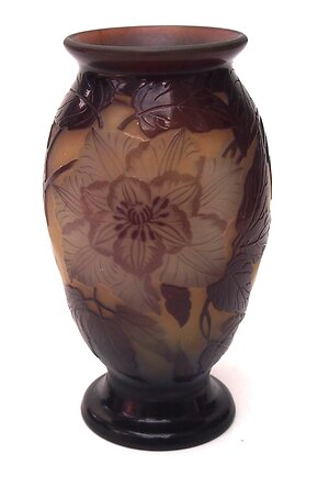 Emile Galle Cameo - Botanicals Small. galleclem