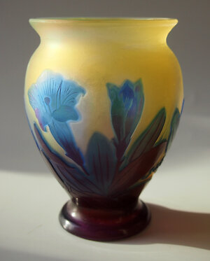 Emile Galle Cameo - Botanicals Medium. gallegentian